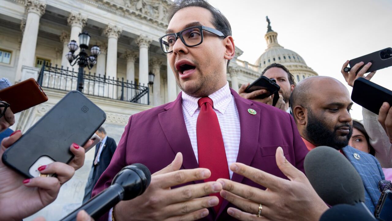Illustratie voor: Amerikaanse Congreslid George Santos betrokken bij crypto-gerelateerd oplichtingsschema