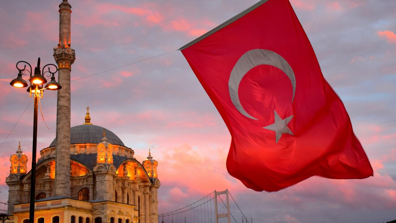 Illustratie voor: Nieuwe crypto wetgeving in Turkije: belasting en regulatie in 2024
