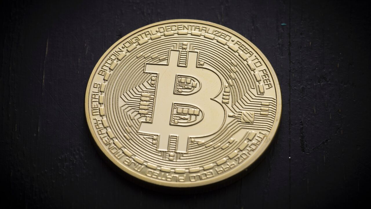 Illustratie voor: Bitcoin volume aanzienlijk hoger dan Apple aandelen