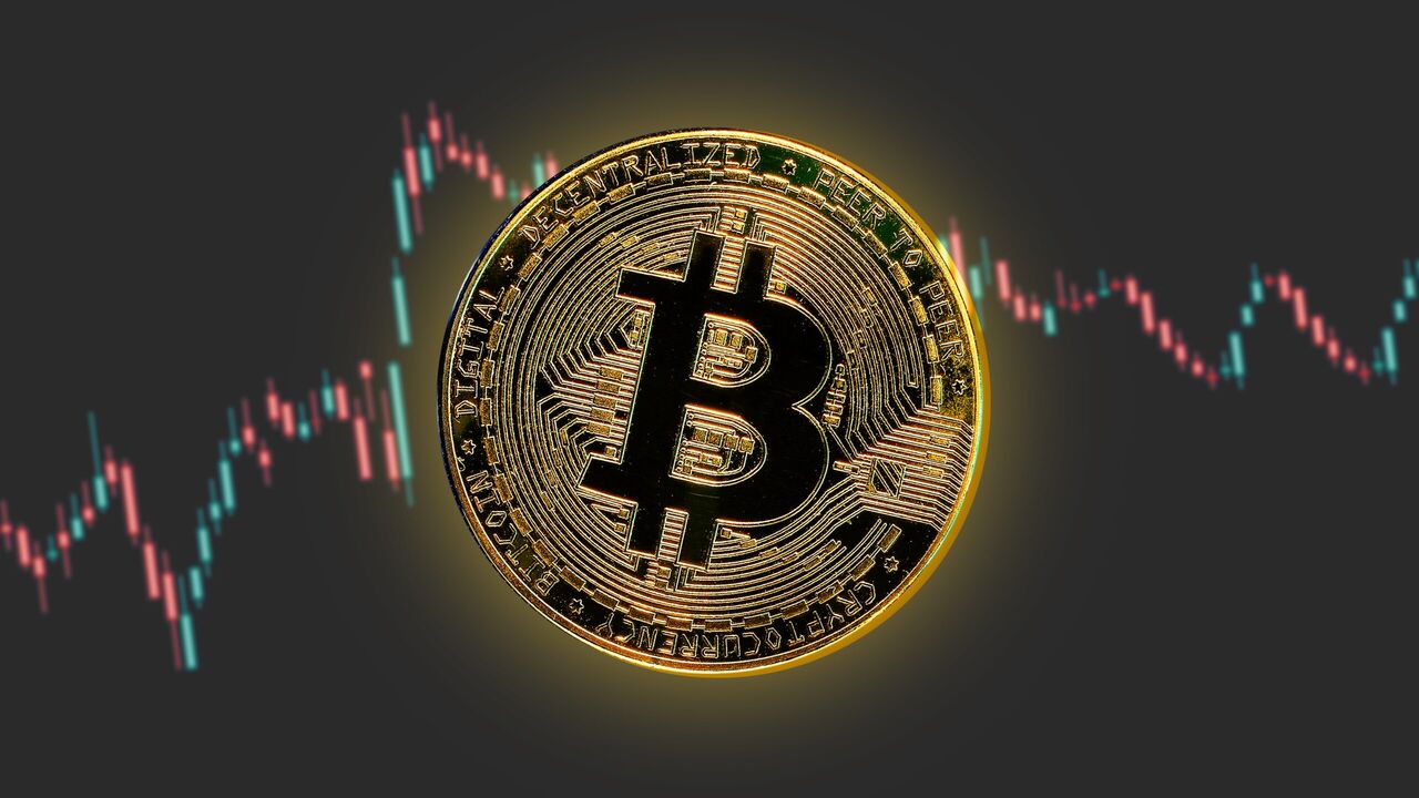 Illustratie voor: Deadline nadert: race voor eerste Spot Bitcoin ETF goedkeuringen