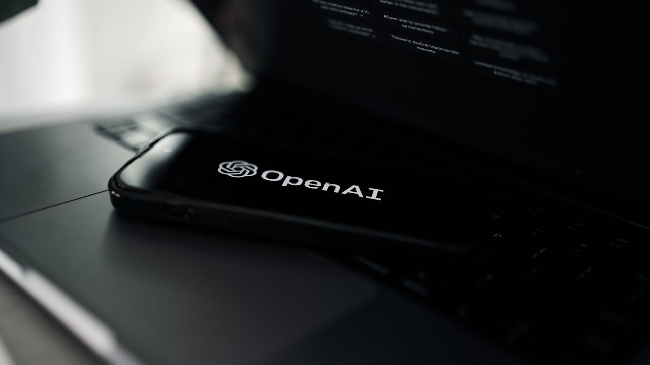 Illustratie voor: Oprichter OpenAI verdedigt crypto met financiële problemen