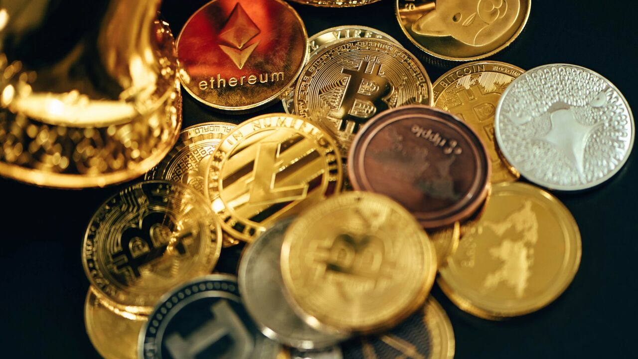 Illustratie voor: Cryptomarkt kan groeien tot $7,5 biljoen in 2025 volgens vermogensbeheerder